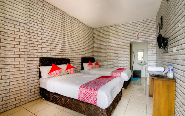 Super OYO 2961 Artana Bed & Breakfast