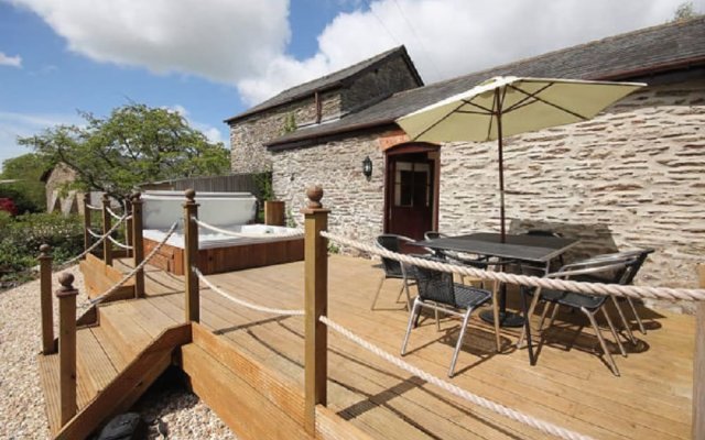 Self Catering Cottages at Handley Farm