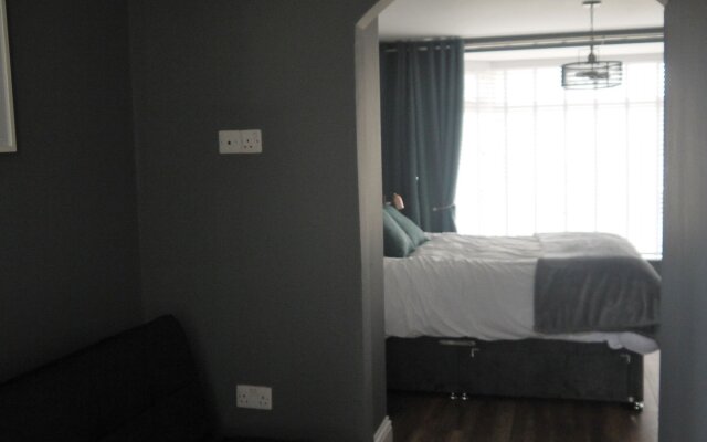 Skyline Guesthouse