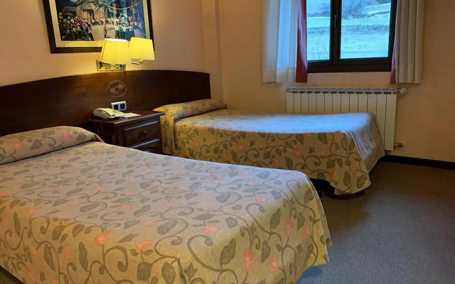 Hotel Romànic