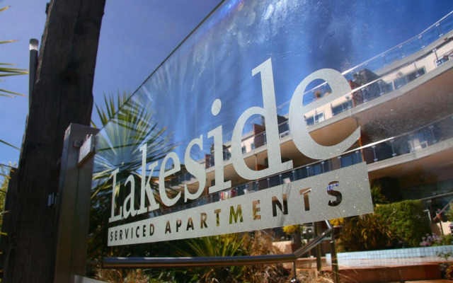 Lakeside Apartments