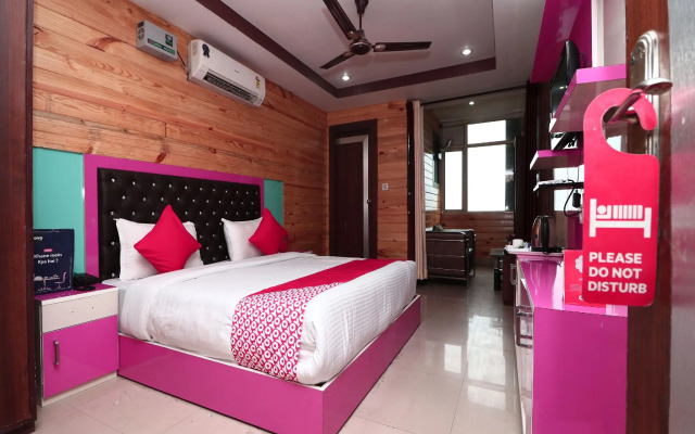 Jatin Hotel By OYO Rooms