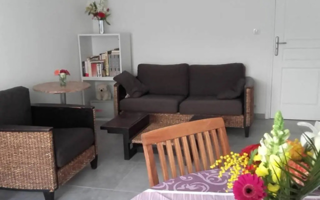 Port Vauban appartement F3 refait à neuf