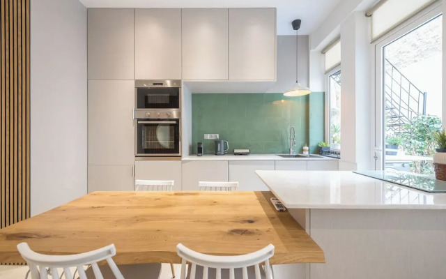 Stunning Design 1BR  Secret Garden