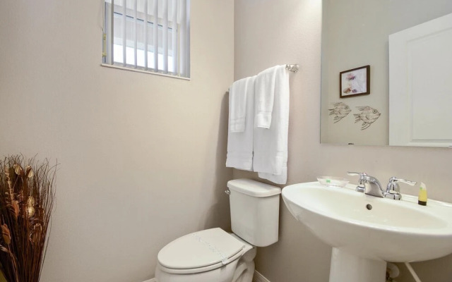 Four Bedrooms Townhome 5122