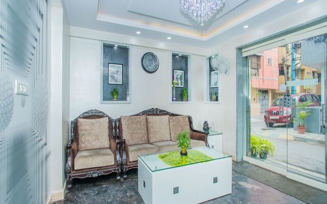 OYO 16455 Amazing Inn