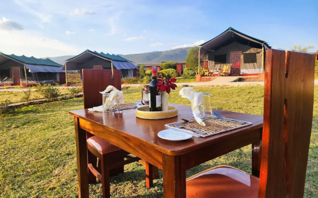 Endeem Mara Resort