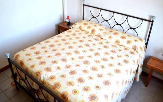 Villetta Carlotta Air conditioned House on two Levels in San Foca