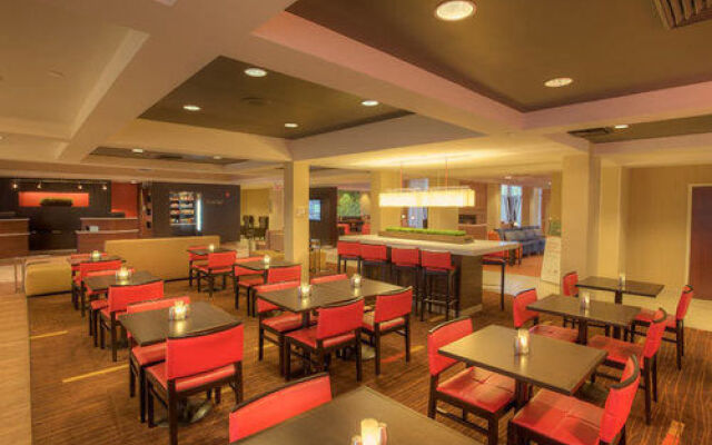 Courtyard Springfield Airport