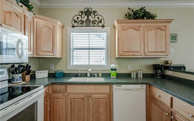 Seaclusion 18A - 2 Br Condo