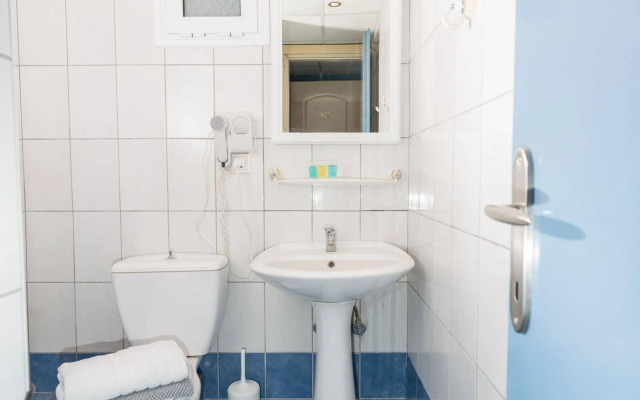 Ammos Beach Seaside Luxury Suites Hotel