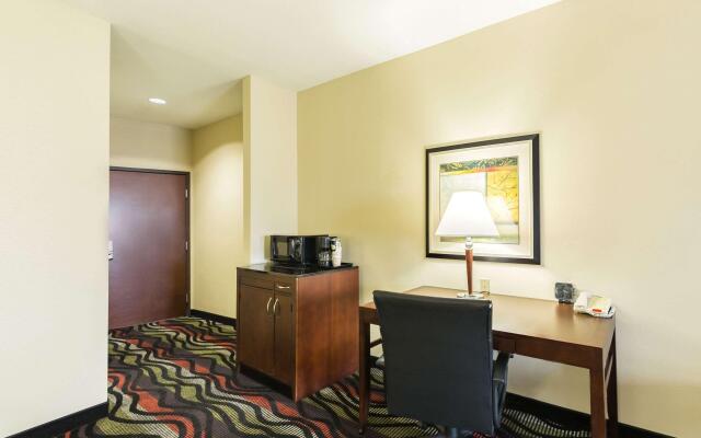 Comfort Suites Beaumont I-10