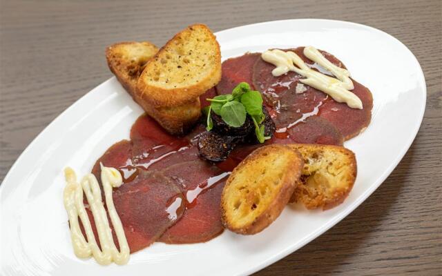 The Peregrine Omaha Downtown, Curio Collection by Hilton