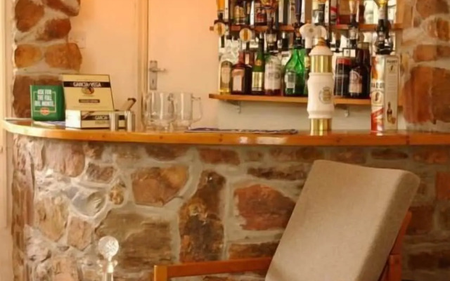 Sunnymeade Country Hotel
