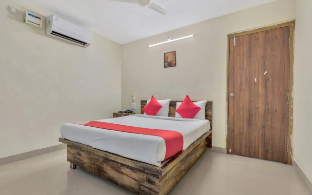 Hotel Lotus Grand by OYO Rooms