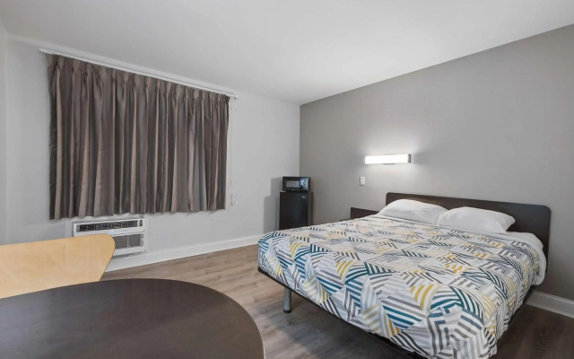 Motel 6 Normal, IL - Bloomington Area
