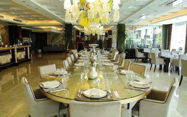 Niloo Hotel