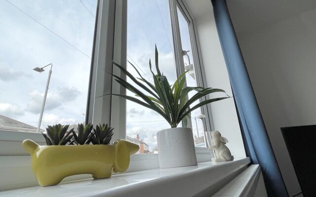 Worksop Newly Refurbished 3-bedroom House