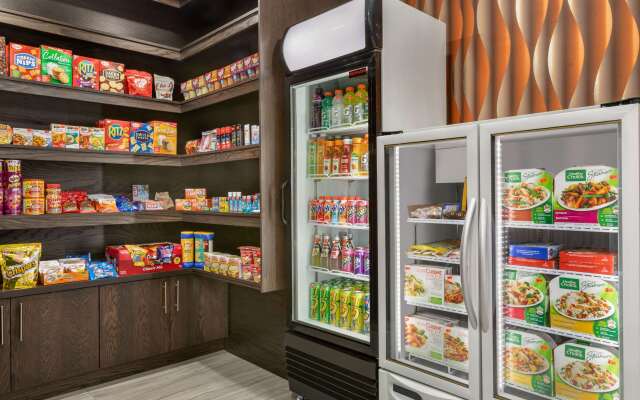 Super 8 by Wyndham Ajax/Toronto On