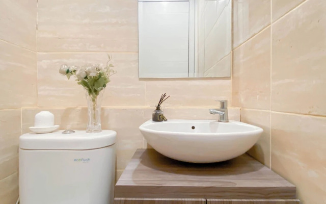 Brand New Studio Apartment at Springwood Residence