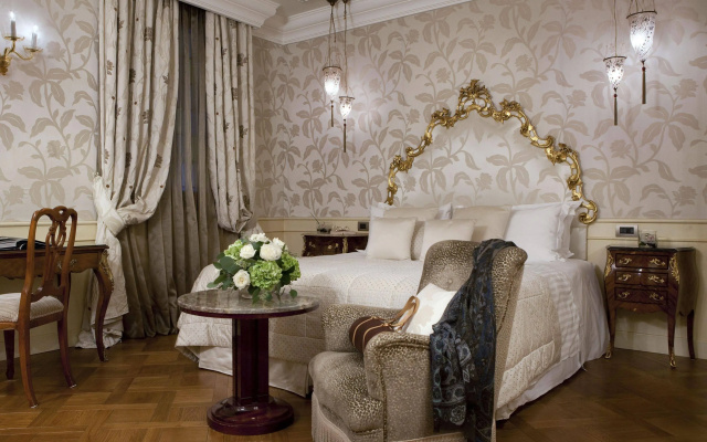 Отель Baglioni Luna