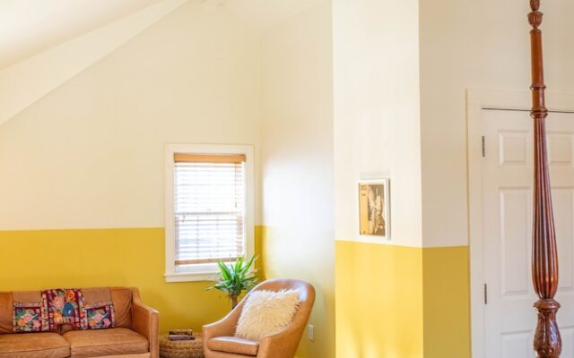 The Charleston House Bed & Breakfast