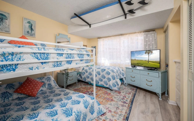 Creston House Condominium