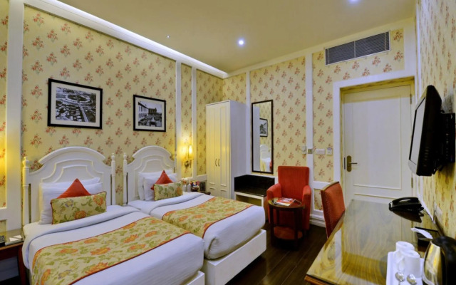 Hotel Bright