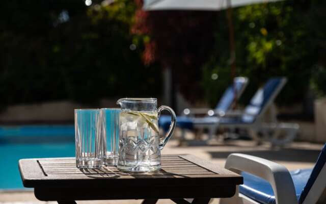 Casa das Vinhas by OurMadeira