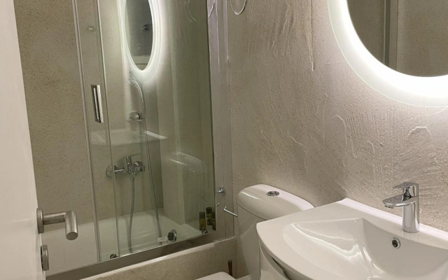 Four Seasons Sea View Apartment