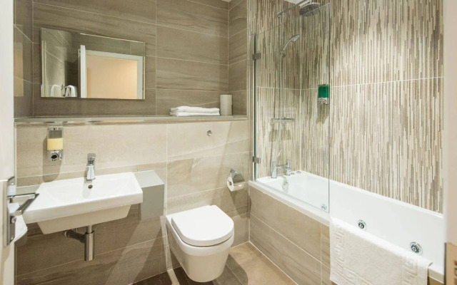 Docklands Lodge London