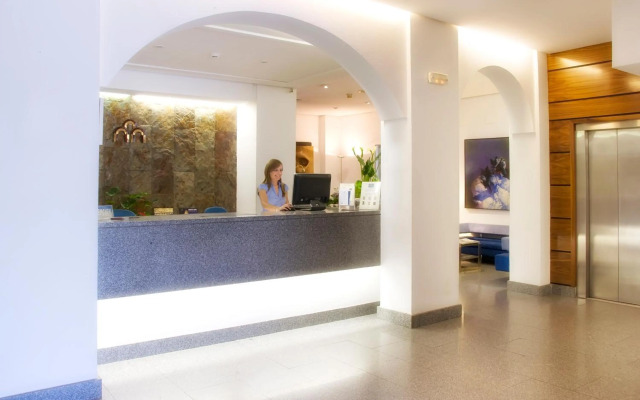 Hotel AR Los Arcos
