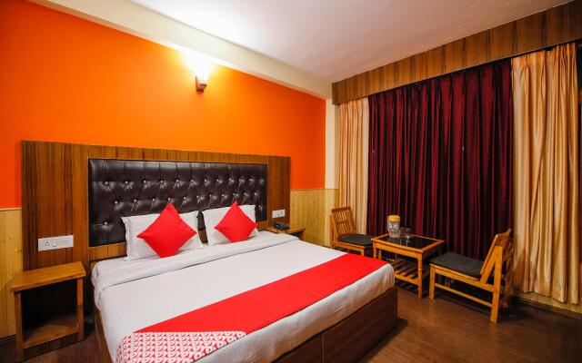 OYO Flagship 27062 Hotel Green View
