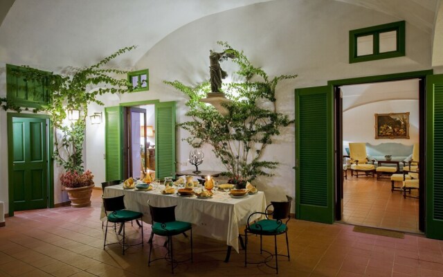 Villa Magenta
