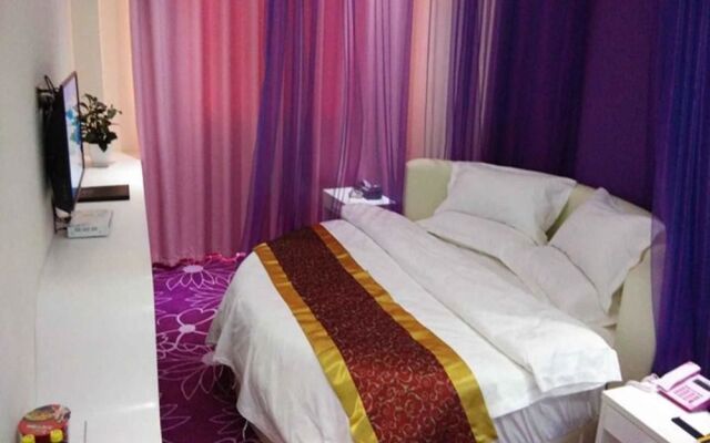 Always Fashionable Hotel