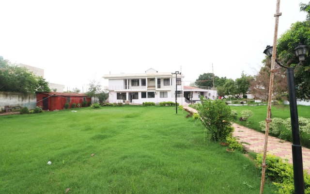 OYO 45787 Mangalam Resort