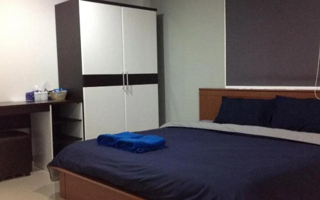 Siri Sothorn Apartment