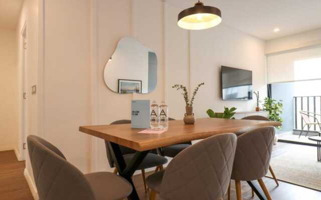 w Fantastic 2BR With Balcony in Miraflores