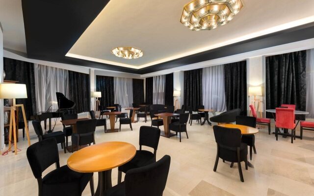 GQ Hotel & Club - Adults Only