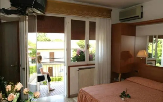 Hotel Oasi Verde