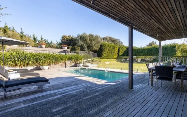 Luxury Portsea Sanctuary Gas Heat Pool Gardens