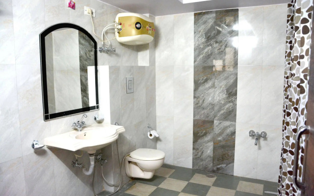Hotel Arco Palace