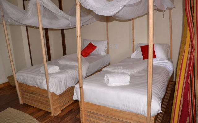 Bunyonyi Apple Farm Stay