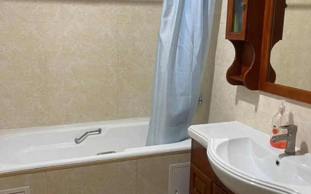 Квартира трехкомнатная