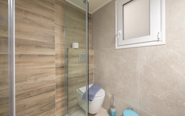 Athens Bright Suite by Cloudkeys