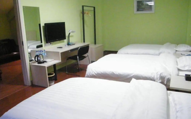 Shanghai Chenyi Hotel