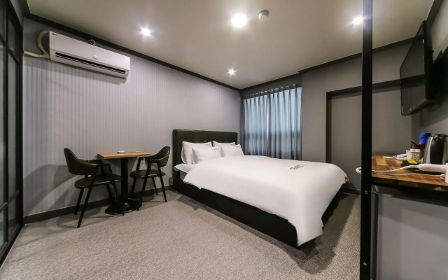 Changwon Jinhae Hotel The Syap