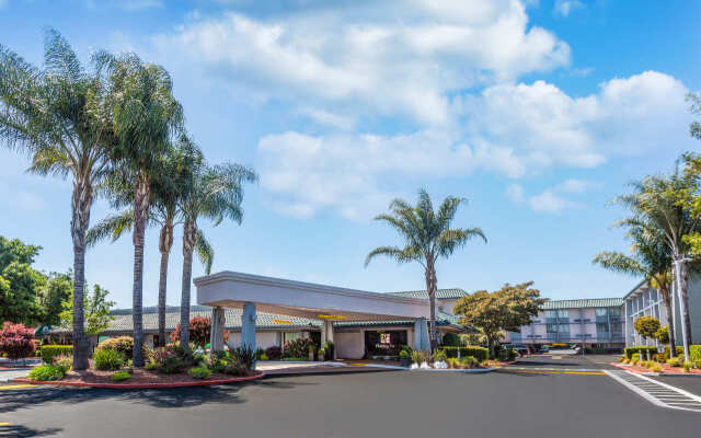 Holiday Inn Dublin-Pleasanton by IHG