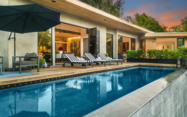 Beverly Glen Hillside Haven