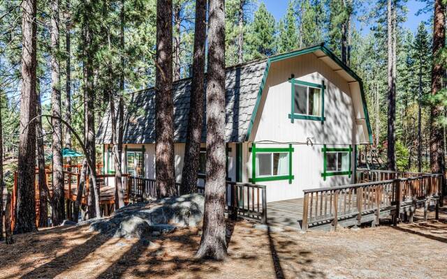 Secluded South Lake Tahoe Home by RedAwning